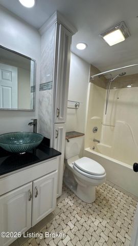 204 E Florence Ave, Louisville, KY 40209