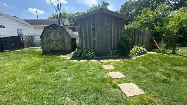 204 E Florence Ave, Louisville, KY 40209