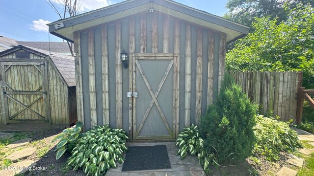 204 E Florence Ave, Louisville, KY 40209