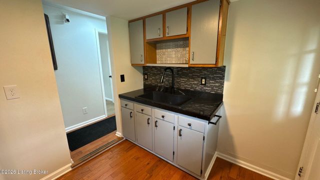 204 E Florence Ave, Louisville, KY 40209