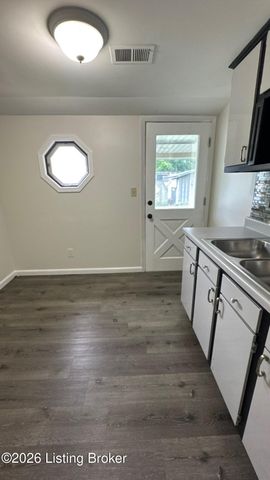 204 E Florence Ave, Louisville, KY 40209