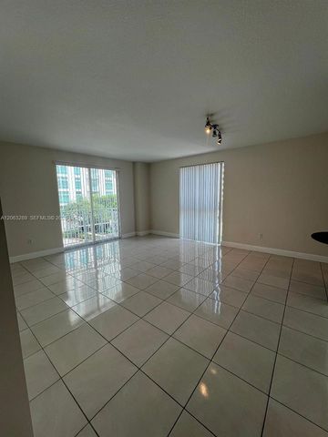 7275 SW 90th Way 312, Miami, FL 33156