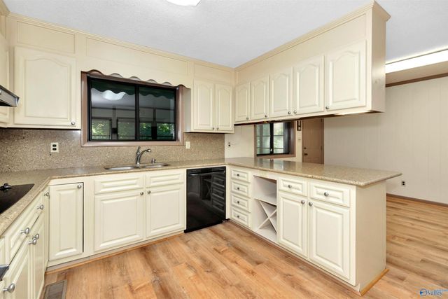 286 Springhill Road, Huntsville, AL 35806