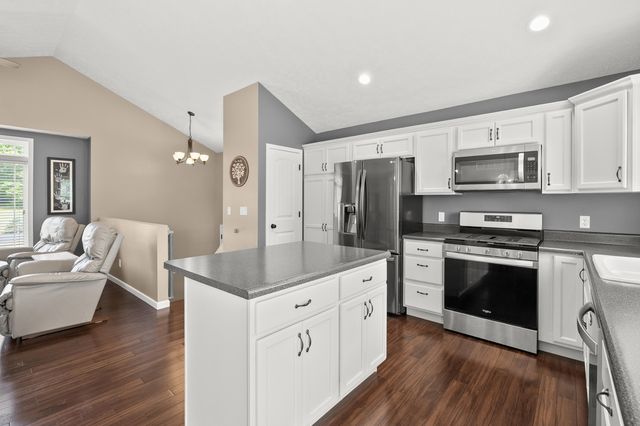 25427 Chaty Lane, Pine Grove Twp, MI 49055