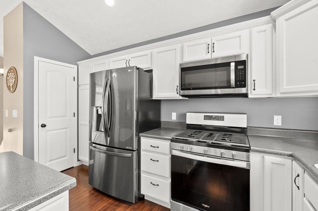 25427 Chaty Lane, Pine Grove Twp, MI 49055