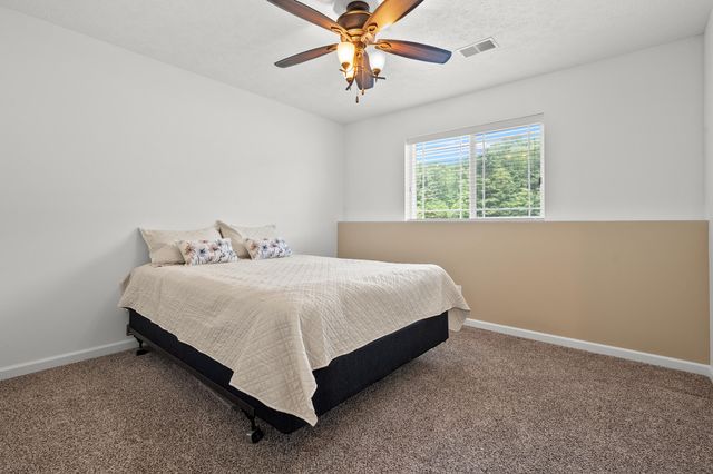 25427 Chaty Lane, Pine Grove Twp, MI 49055