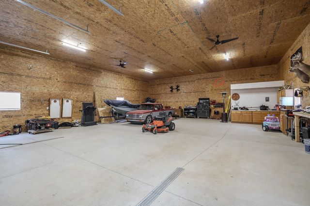 25427 Chaty Lane, Pine Grove Twp, MI 49055