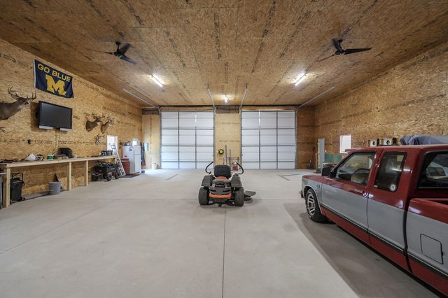 25427 Chaty Lane, Pine Grove Twp, MI 49055