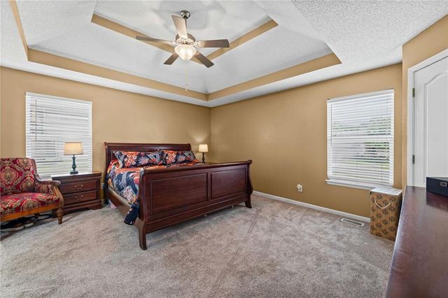 1700 Debrah Drive, Kearney, MO 64060