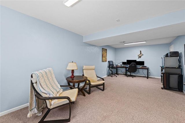 1700 Debrah Drive, Kearney, MO 64060