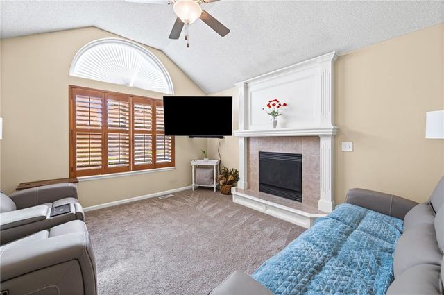 1700 Debrah Drive, Kearney, MO 64060