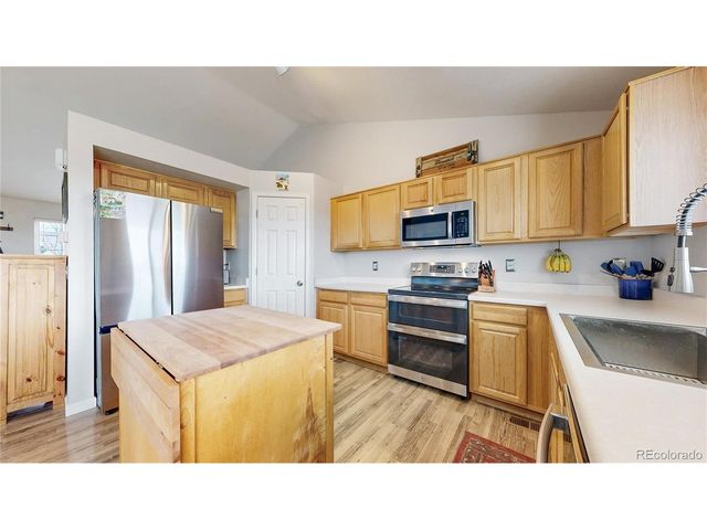 5361 S Ukraine Way, Aurora, CO 80015