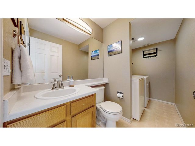 5361 S Ukraine Way, Aurora, CO 80015