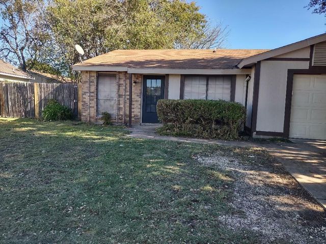 406 Vincent Street, Cedar Hill, TX 75104