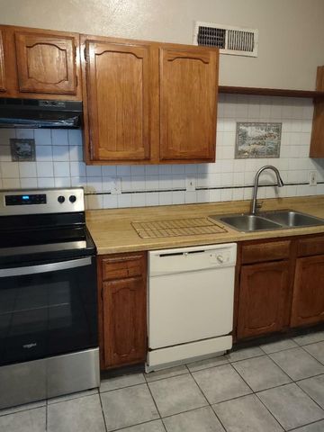 406 Vincent Street, Cedar Hill, TX 75104