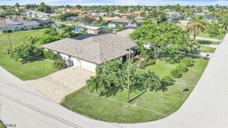 1903 SE 29th LN, Cape Coral, FL 33904