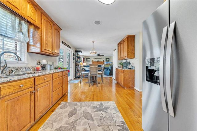 5255 Dresden CIR, Roanoke, VA 24012