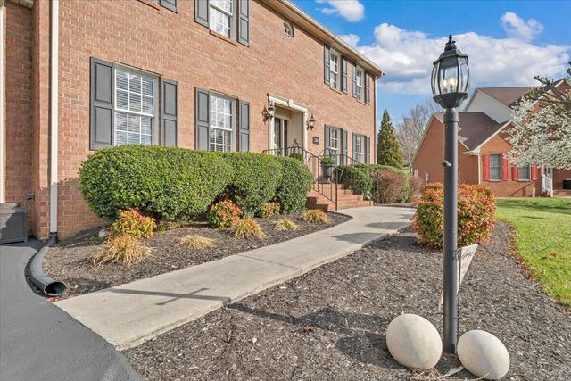 5255 Dresden CIR, Roanoke, VA 24012