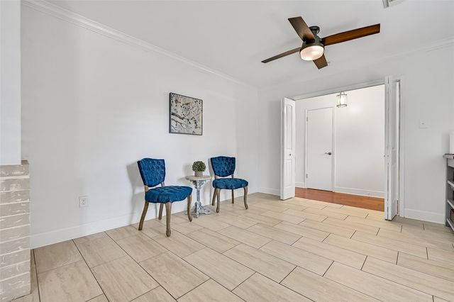 210 Hillcrest Drive, Alvin, TX 77511