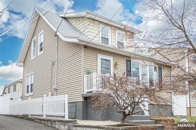 133 Forest Avenue, Lyndhurst, NJ 07071