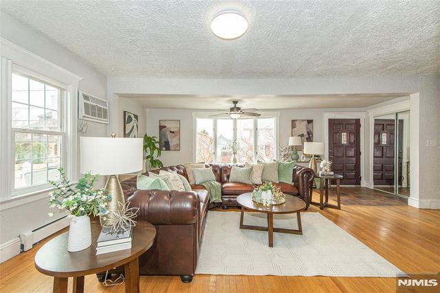 133 Forest Avenue, Lyndhurst, NJ 07071