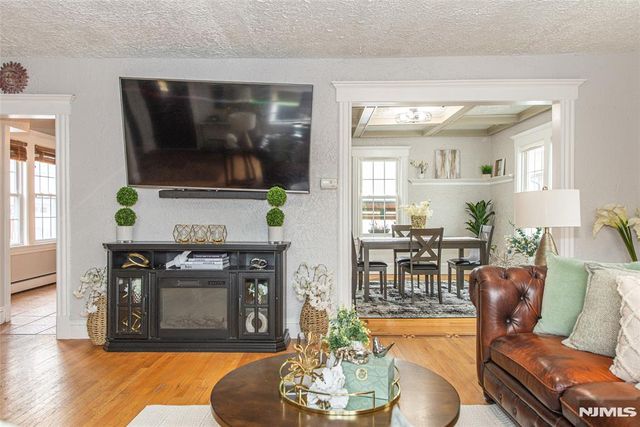 133 Forest Avenue, Lyndhurst, NJ 07071