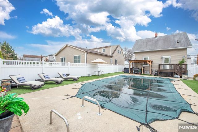 133 Forest Avenue, Lyndhurst, NJ 07071