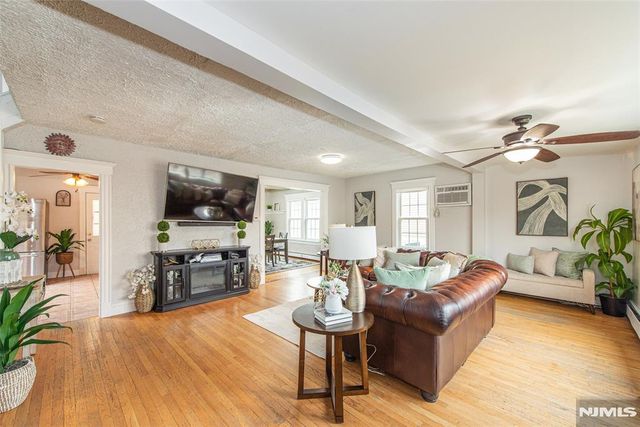 133 Forest Avenue, Lyndhurst, NJ 07071