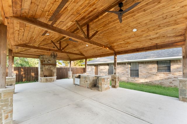 311 E 9th Street, Ferris, TX 75125