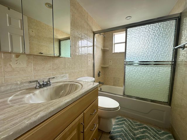 337 Saxony H Way 337, Delray Beach, FL 33446