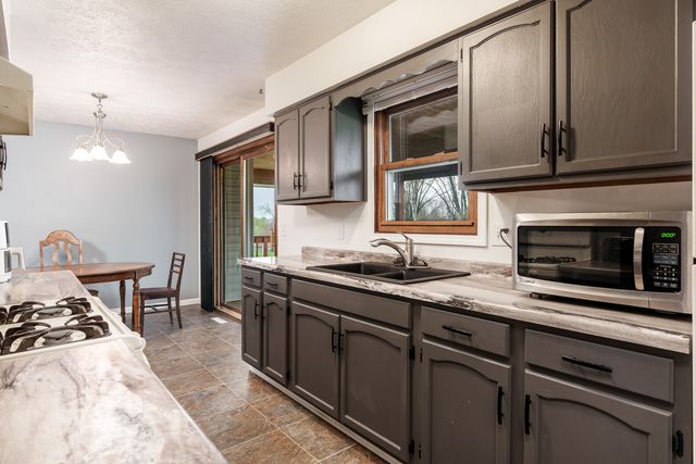 4420 HARVEST Trail, Loves Park, IL 61111