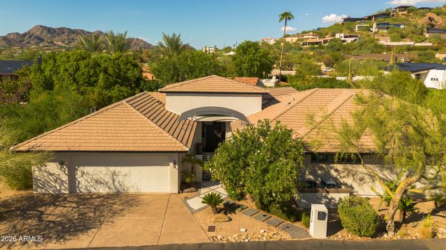 4538 E VERMONT Avenue N, Phoenix, AZ 85018