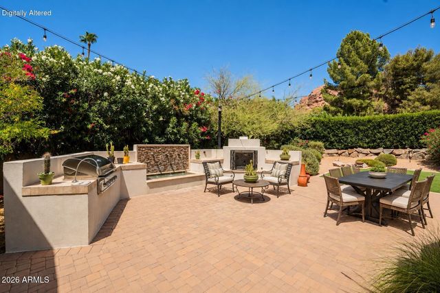 4538 E VERMONT Avenue N, Phoenix, AZ 85018