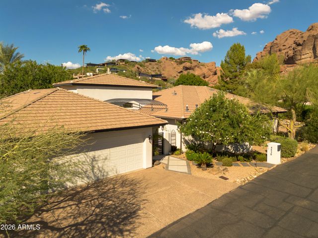 4538 E VERMONT Avenue N, Phoenix, AZ 85018