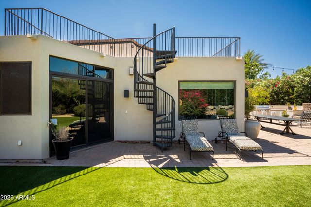 4538 E VERMONT Avenue N, Phoenix, AZ 85018