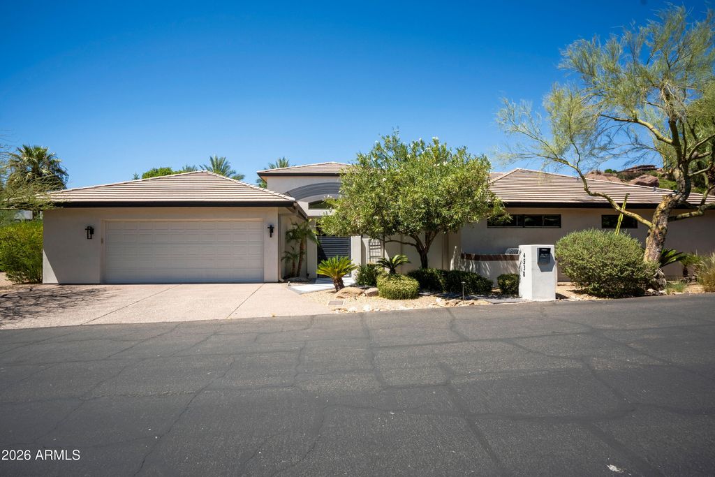 4538 E VERMONT Avenue N, Phoenix, AZ 85018 — photo 2