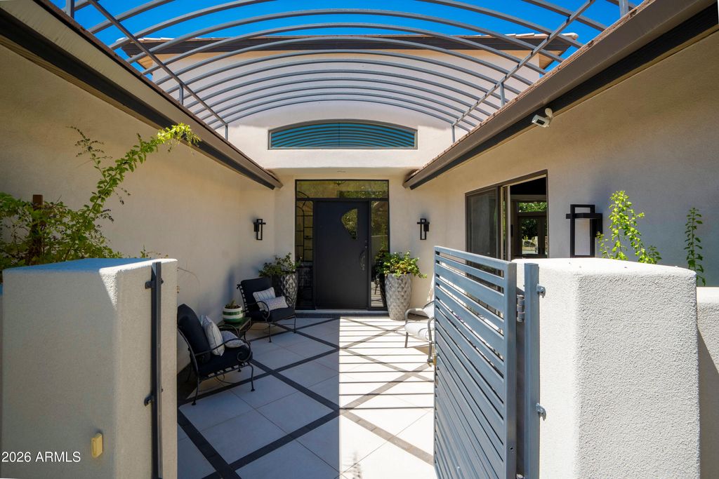 4538 E VERMONT Avenue N, Phoenix, AZ 85018 — photo 3