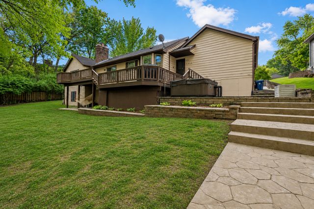 655 Oakview Drive, Algonquin, IL 60102