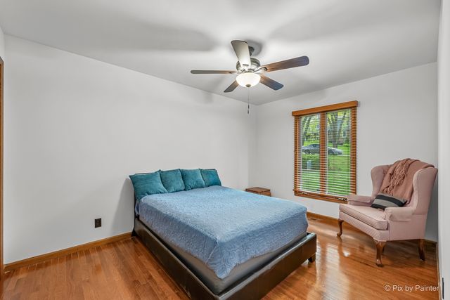 655 Oakview Drive, Algonquin, IL 60102