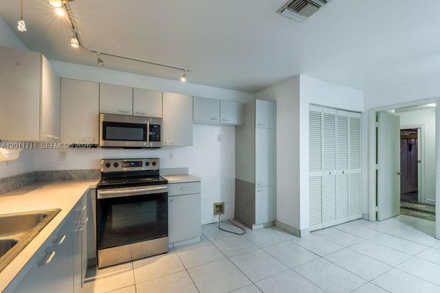 243 NE 212th Terrace, Miami, FL 33179