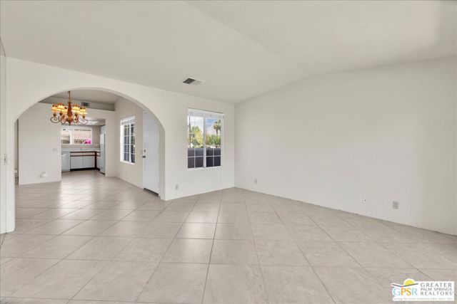 505 S Farrell Drive G42, Palm Springs, CA 92264