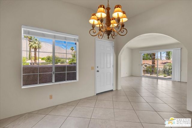 505 S Farrell Drive G42, Palm Springs, CA 92264