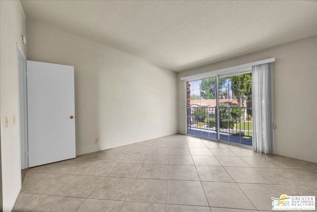 505 S Farrell Drive G42, Palm Springs, CA 92264