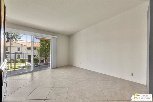 505 S Farrell Drive G42, Palm Springs, CA 92264