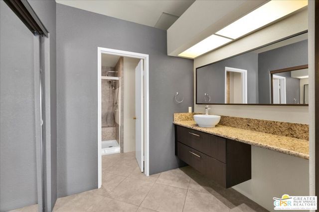 505 S Farrell Drive G42, Palm Springs, CA 92264