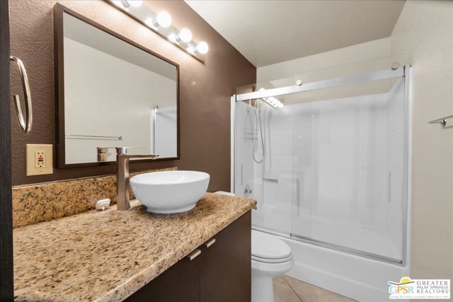 505 S Farrell Drive G42, Palm Springs, CA 92264