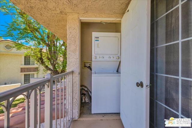 505 S Farrell Drive G42, Palm Springs, CA 92264