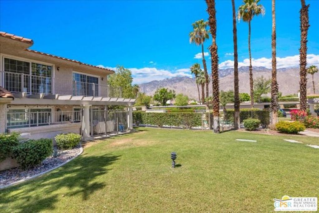 505 S Farrell Drive G42, Palm Springs, CA 92264