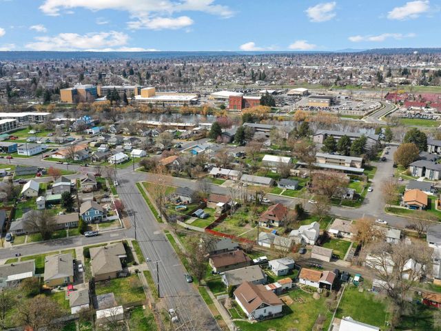 2015 E Nora Ave, Spokane, WA 99207