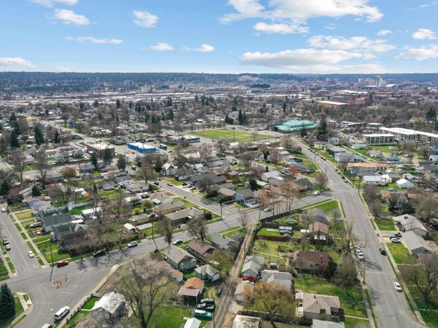 2015 E Nora Ave, Spokane, WA 99207